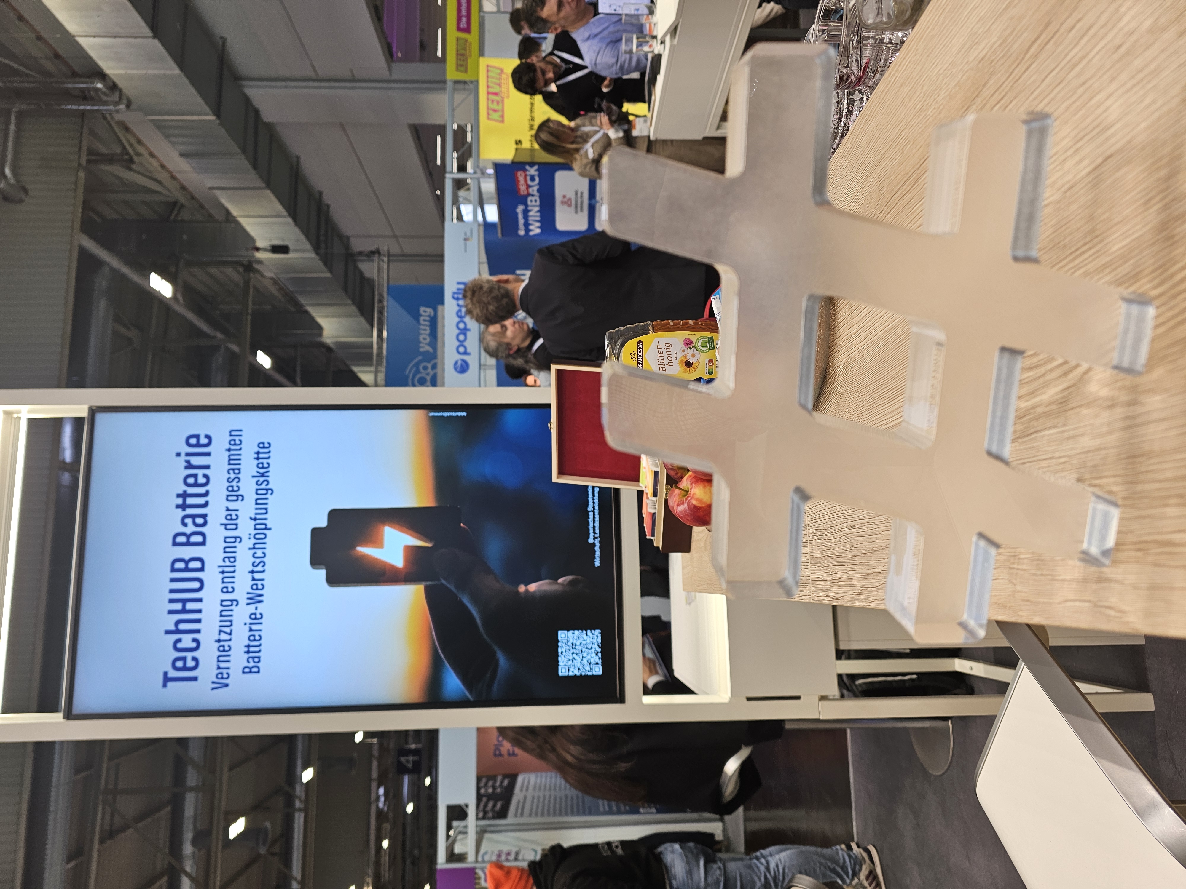 Bild von dem Stand der Bayern Innovativ auf der E-World 2026