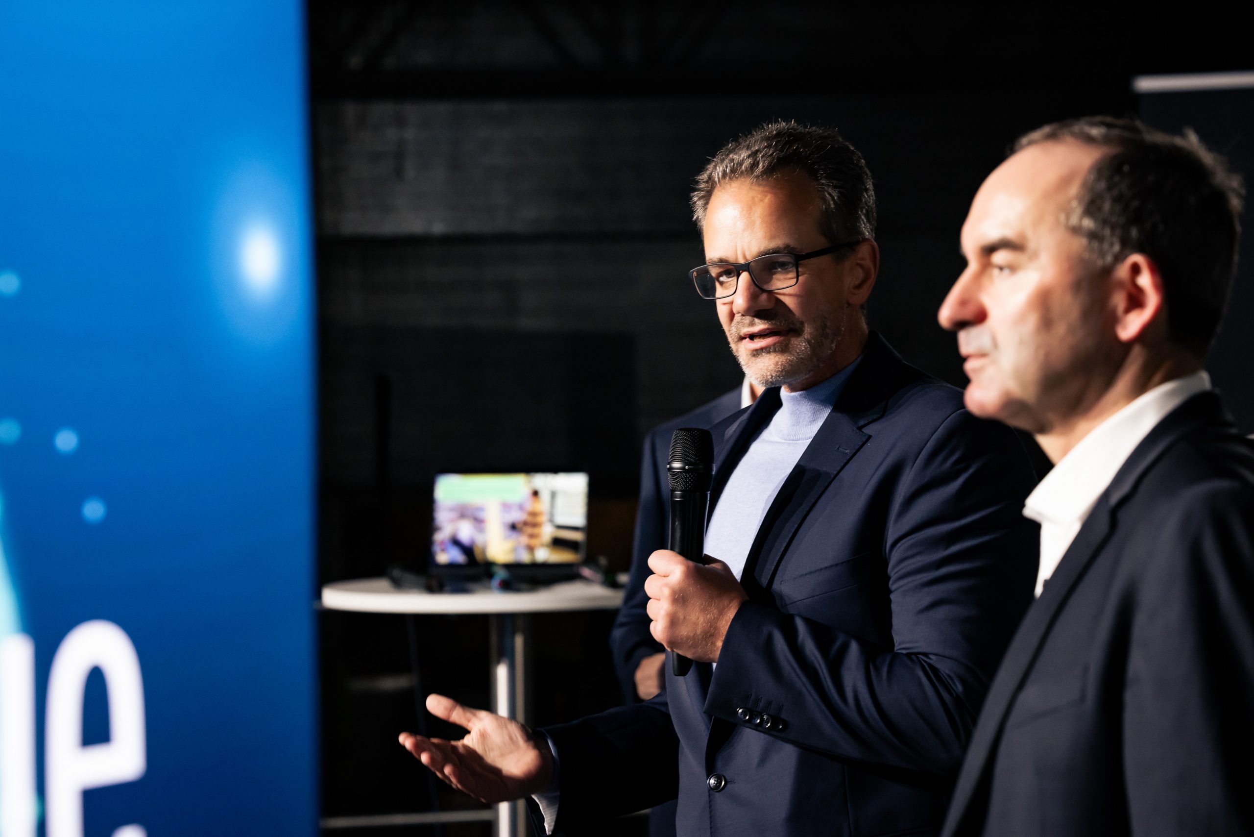 Bild Preisverleihung mit Hubert Aiwanger und Dr. Rainer Seßner