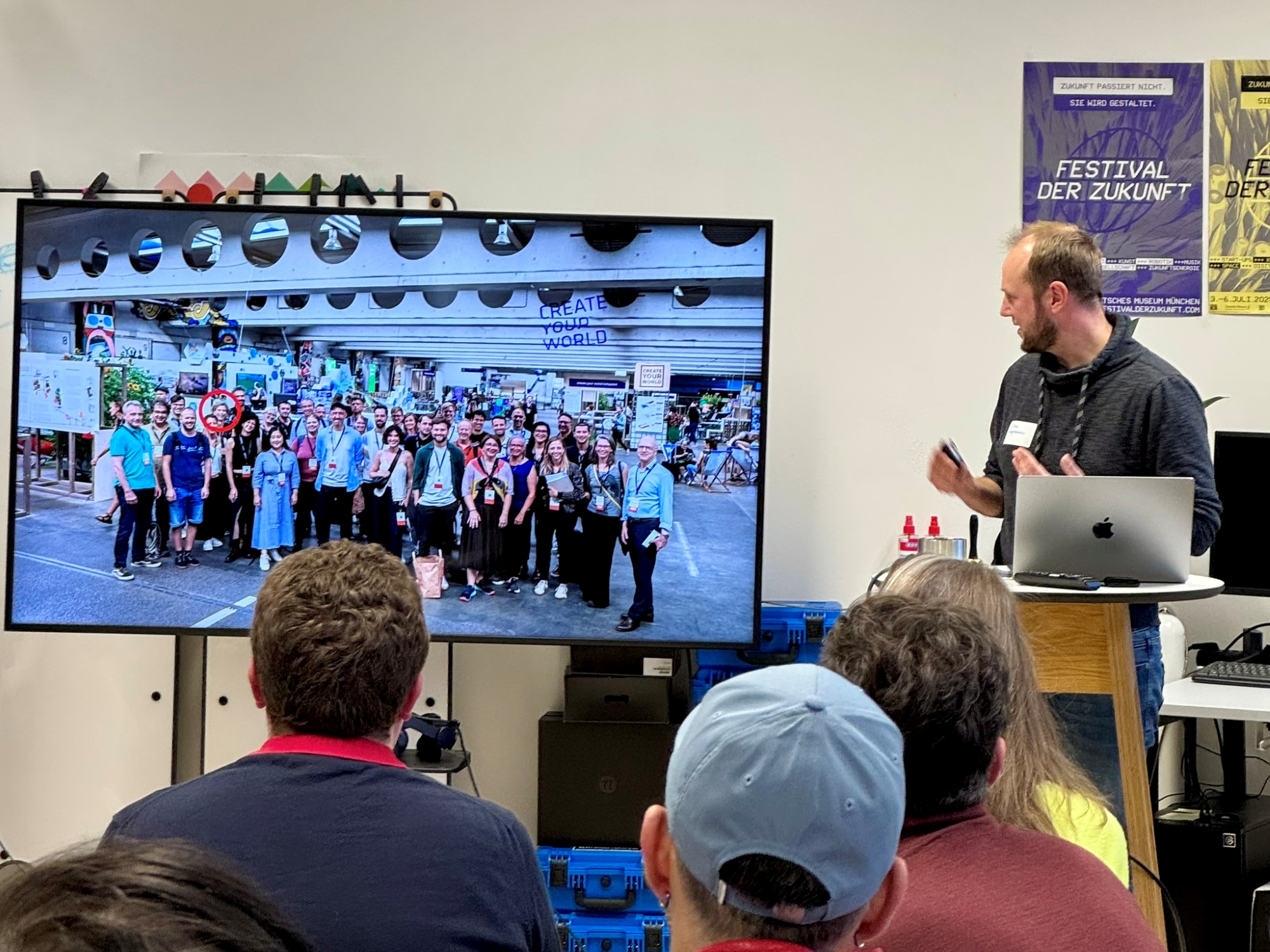 Vortrag Performing Robosonic von Elias Naphausen