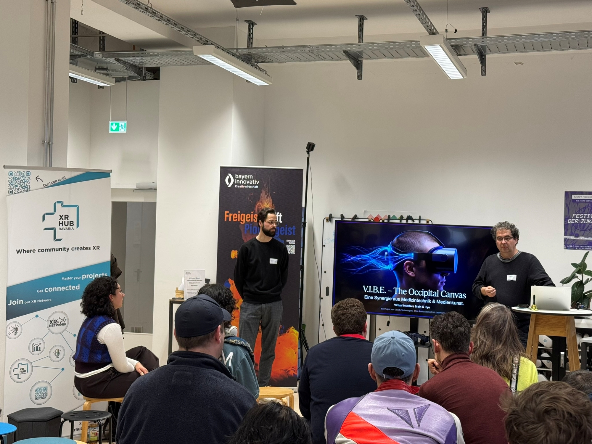 VIBE Vortrag von Felix Laarmann und Robert Hoffmeister