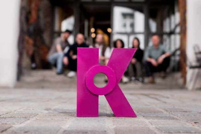 Trophäe Staatspreis für bayerische Kreativorte 2024