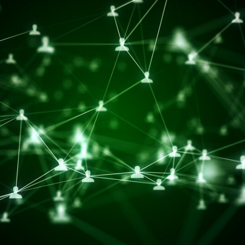 Grüne Profile die verknüpft sind um ein Netzwerk zu implizieren