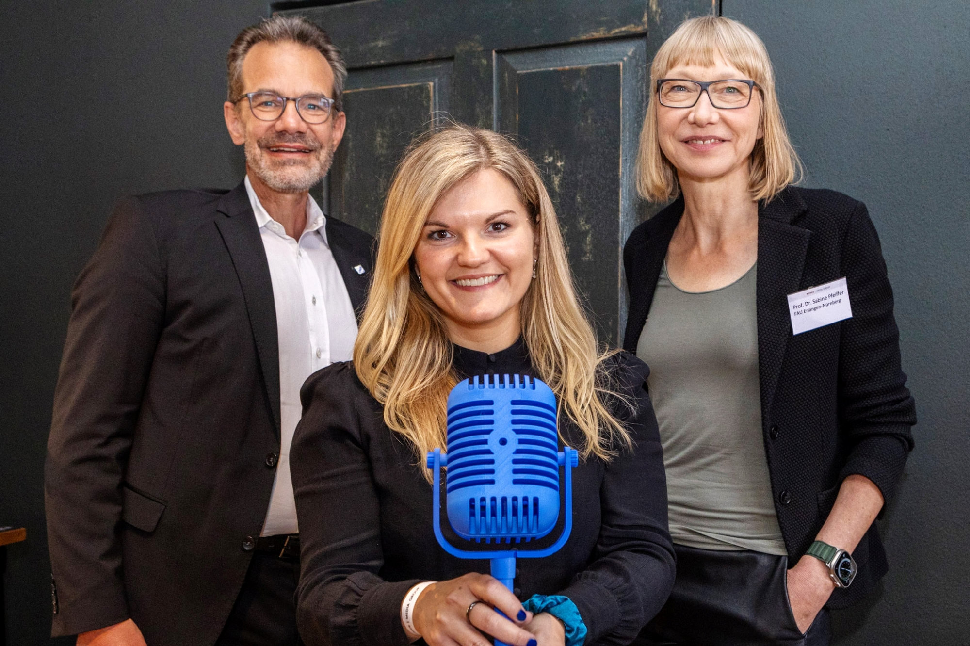 Podcastbild von Folge 100