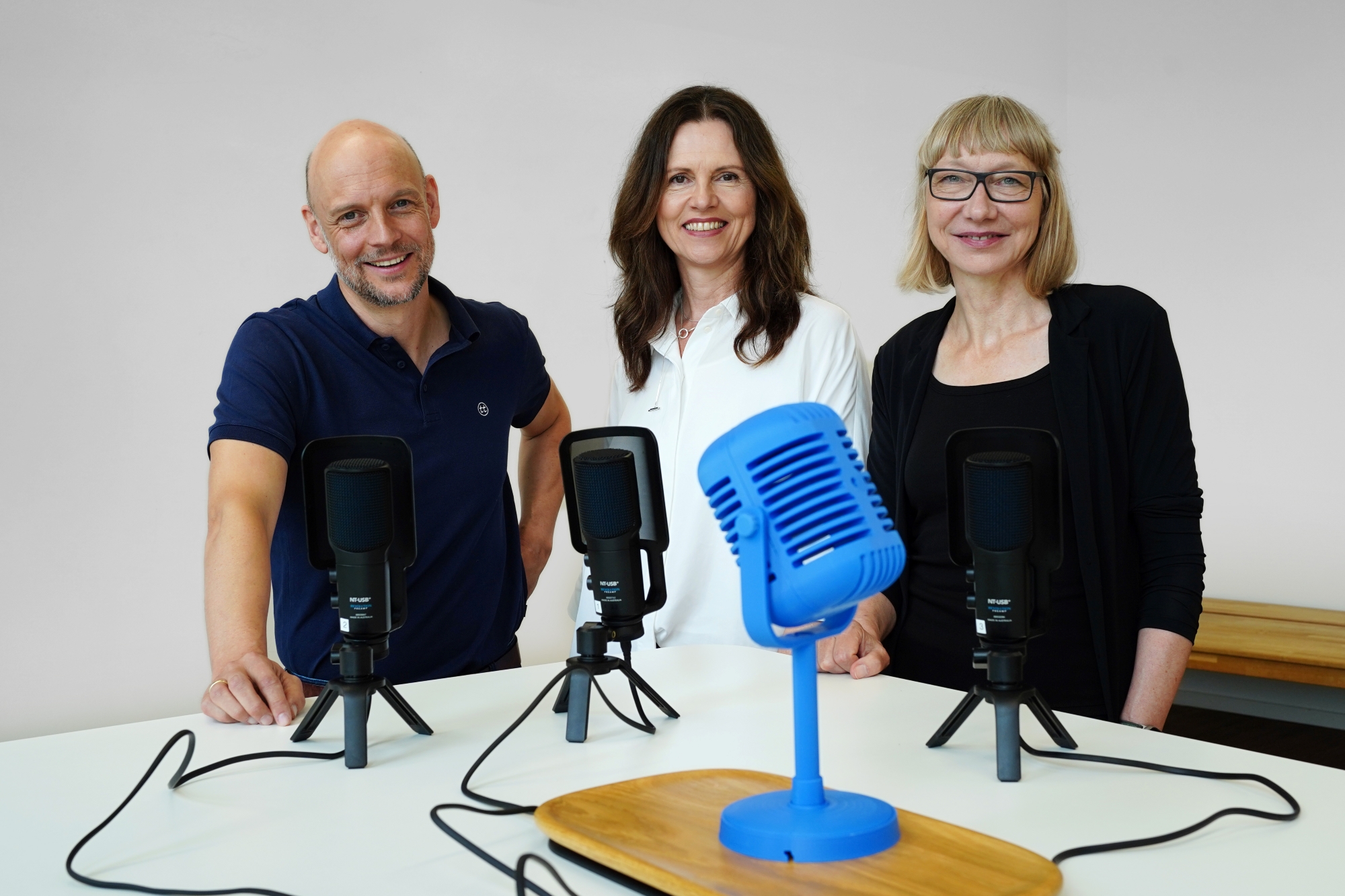 Podcastbild zur Folge: Agiles Arbeiten in Unternehmen: 2 Perspektiven auf die Arbeitswelt 4.0