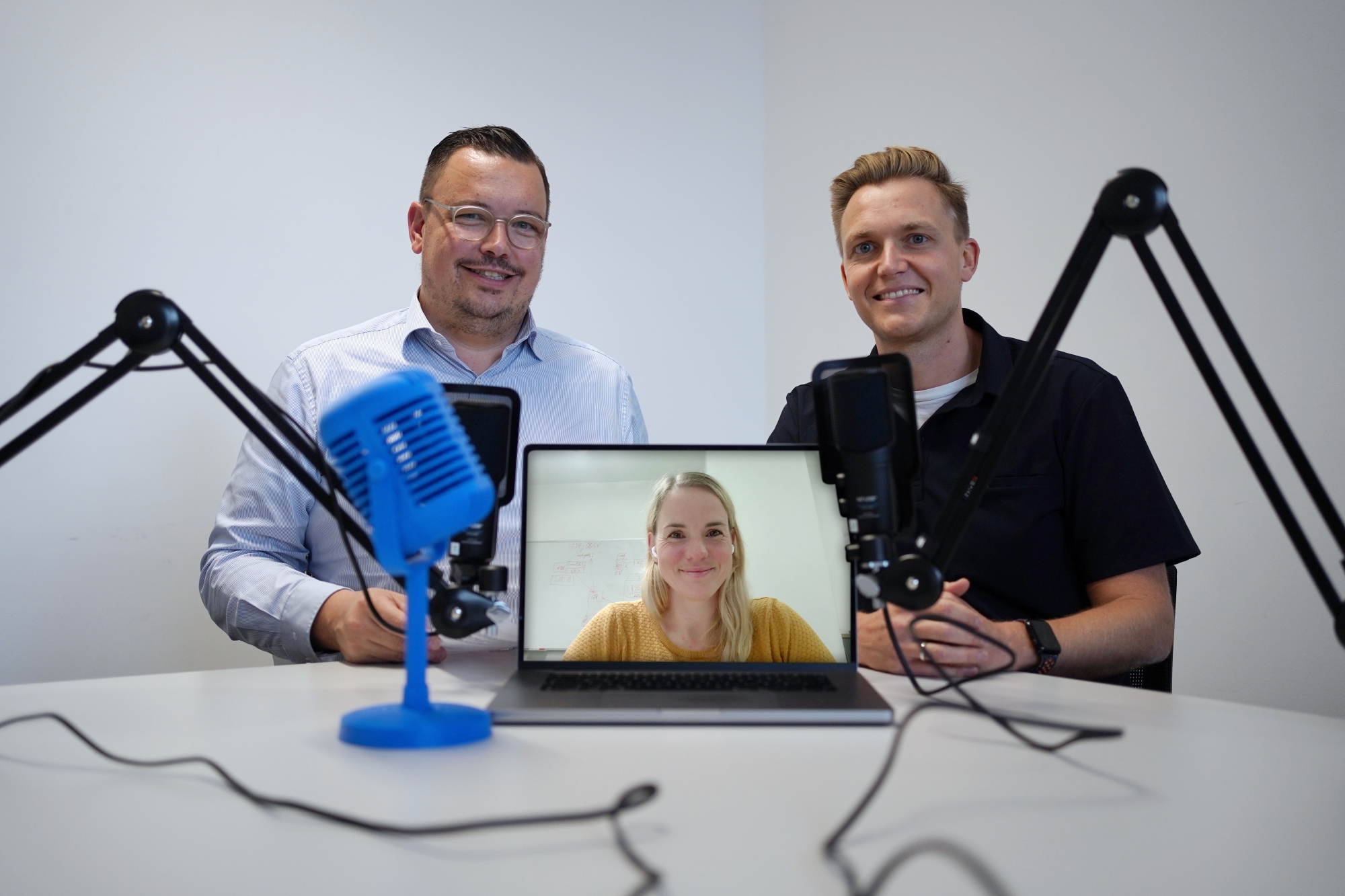 Podcastbild von Folge: ePA: 2 Perspektiven auf die elektronische Patientenakte