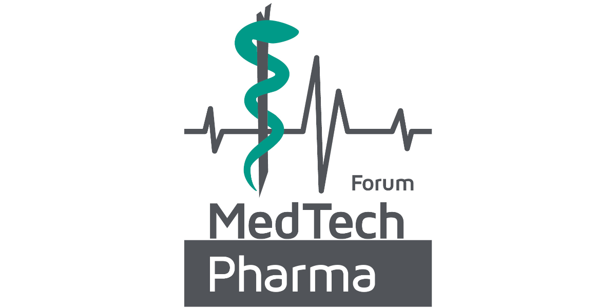 Das Bild zeigt das Logo des "MedTech Pharma Forum". Es besteht aus dem Symbol des Äskulapstabes (eine Schlange um einen Stab gewickelt), einem EKG-ähnlichen Herzschlagmuster und dem Schriftzug "MedTech Pharma Forum". Die Farbgebung ist in verschiedenen Grautönen und einem Türkistönen gehalten. 