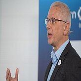 Mr. Heyn presenting on the Thinknet 6G Summit