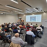 Zuhörer eines Vortrags auf dem Cluster-Treff Wärme 4.0 auf dem Lagarde Campus Bamberg