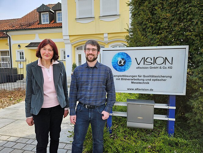 Foto vom Lotsen vor Ort Besuch bei alfavision GmbH & Co.KG