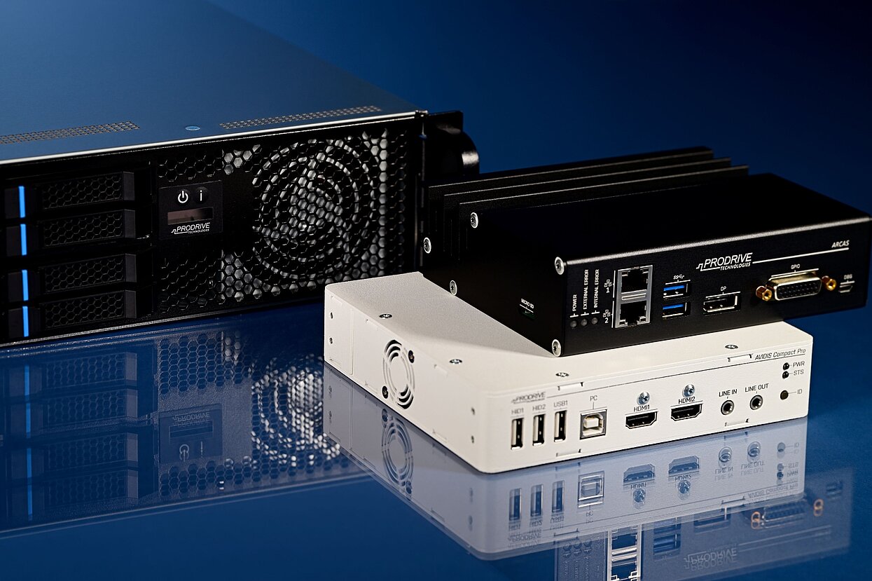 Industrie-Computer und Embedded-Systeme mit verschiedenen Anschlüssen