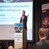 Eröffnungsrede zum Thema Batterien als Schlüsselkompetenz der Energie- und Industriewende beim Bayerischen Batteriekongress 2025.