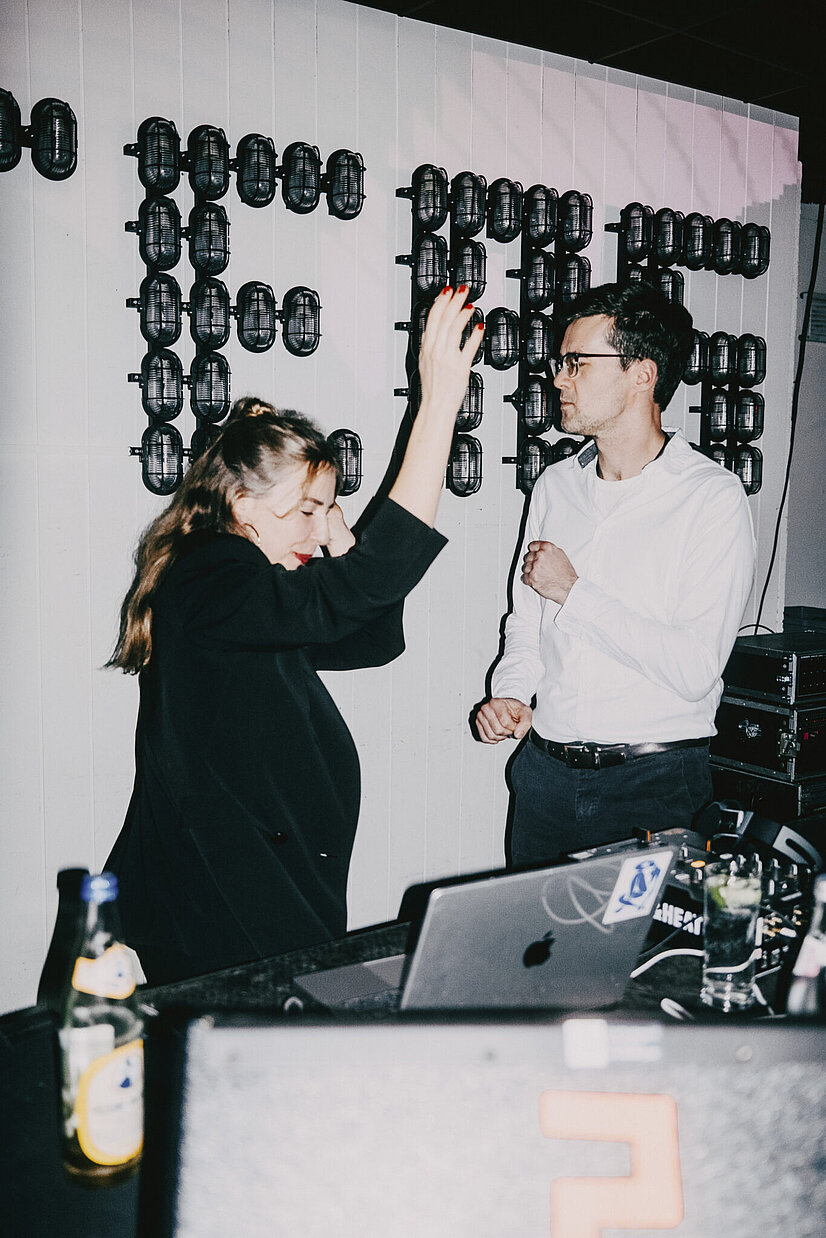 Foto von DJ Duo in einem Club