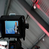 Another look trough the camera showing the speaker on the stage