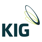 Auf dem Bild ist das Logo von Klinik IT e.G. zu sehen. Es ist in abgekürzter Form KIG und in schwarzen Großbuchstaben geschrieben. Rechts oberhalb des Logos befindet sich eine grün-schwarze Grafik mit drei Ringen.