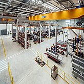 Einblick in die Produktionshalle der Flottweg SE