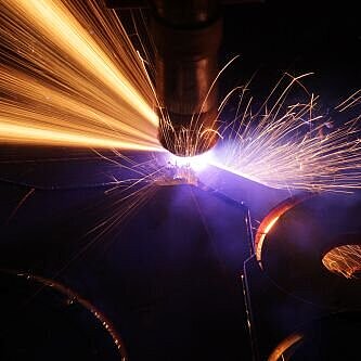 Laser Metall-Schneider