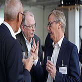 Ing. Schuster talking to Prof. Fettweis and a guest on the Thinknet 6G Summit
