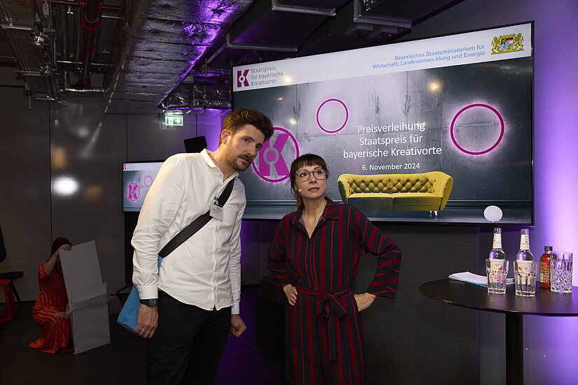 Sebastian Knopp, Kreativbehörde der Stadt Regensburg, und Nina FIVA Sonnenberg, Moderation