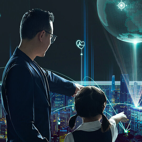 Futuristische Darstellung eines Vaters, der seiner Tochter eine virtuelle Welt zeigt