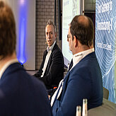 Das Bild zeigt die Paneldikussion des 1. Scale-MX Kongresses