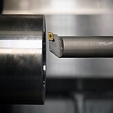 Additiv gefertigte Bohrstange mit integrierter Partikeldämpfung