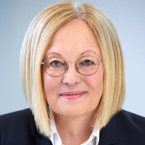 Porträt Dr. Irmgard Stippler